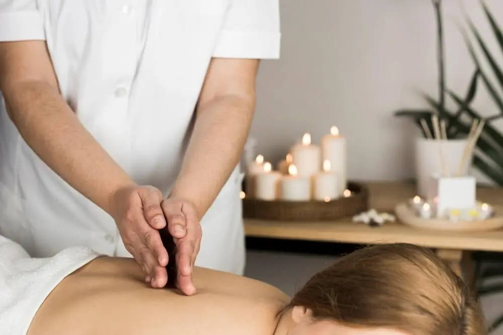 Massage therapy vs chiropractor